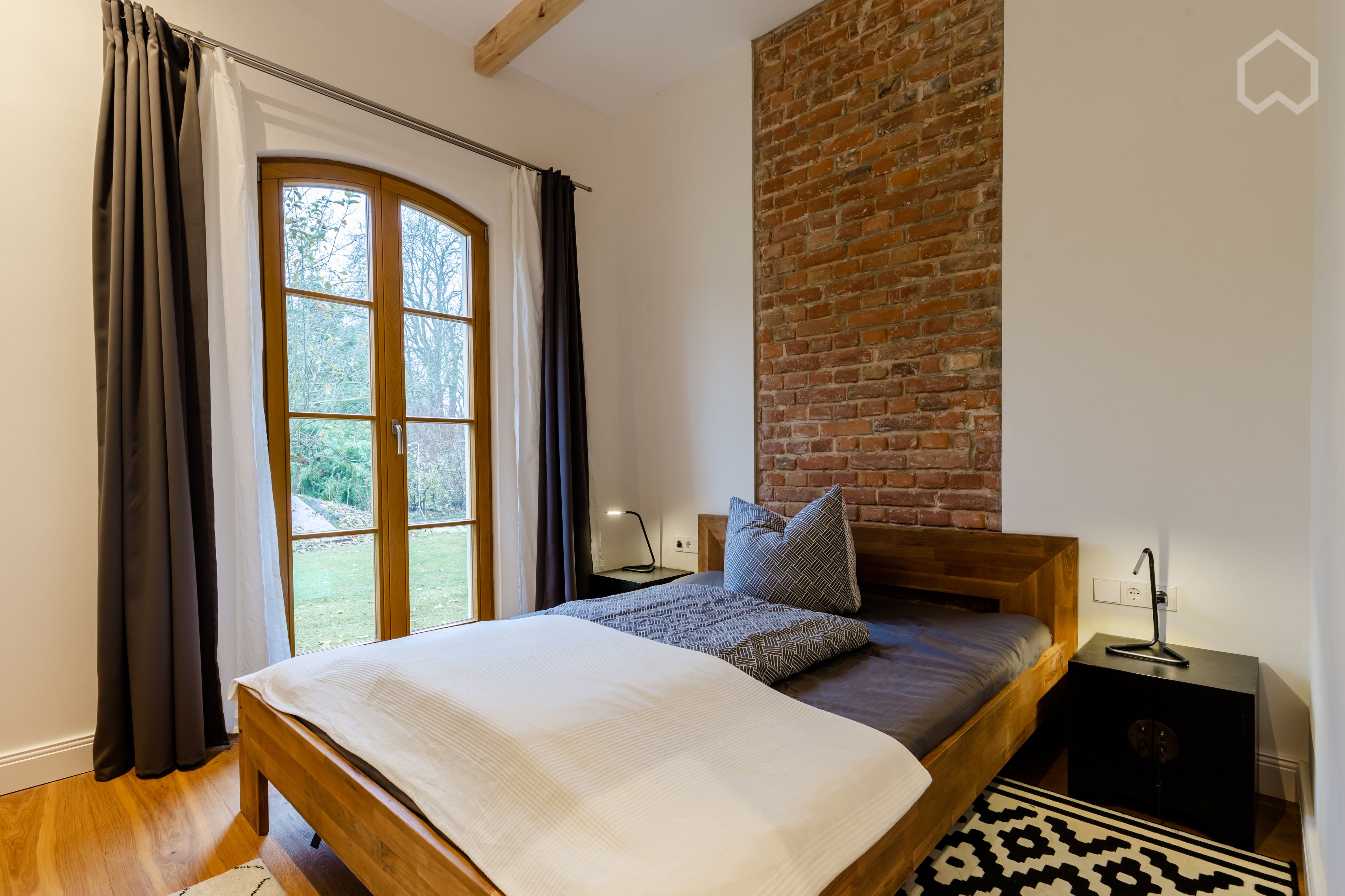 Living In A Villa With Sun Terrace And Garden In Teltow - 12