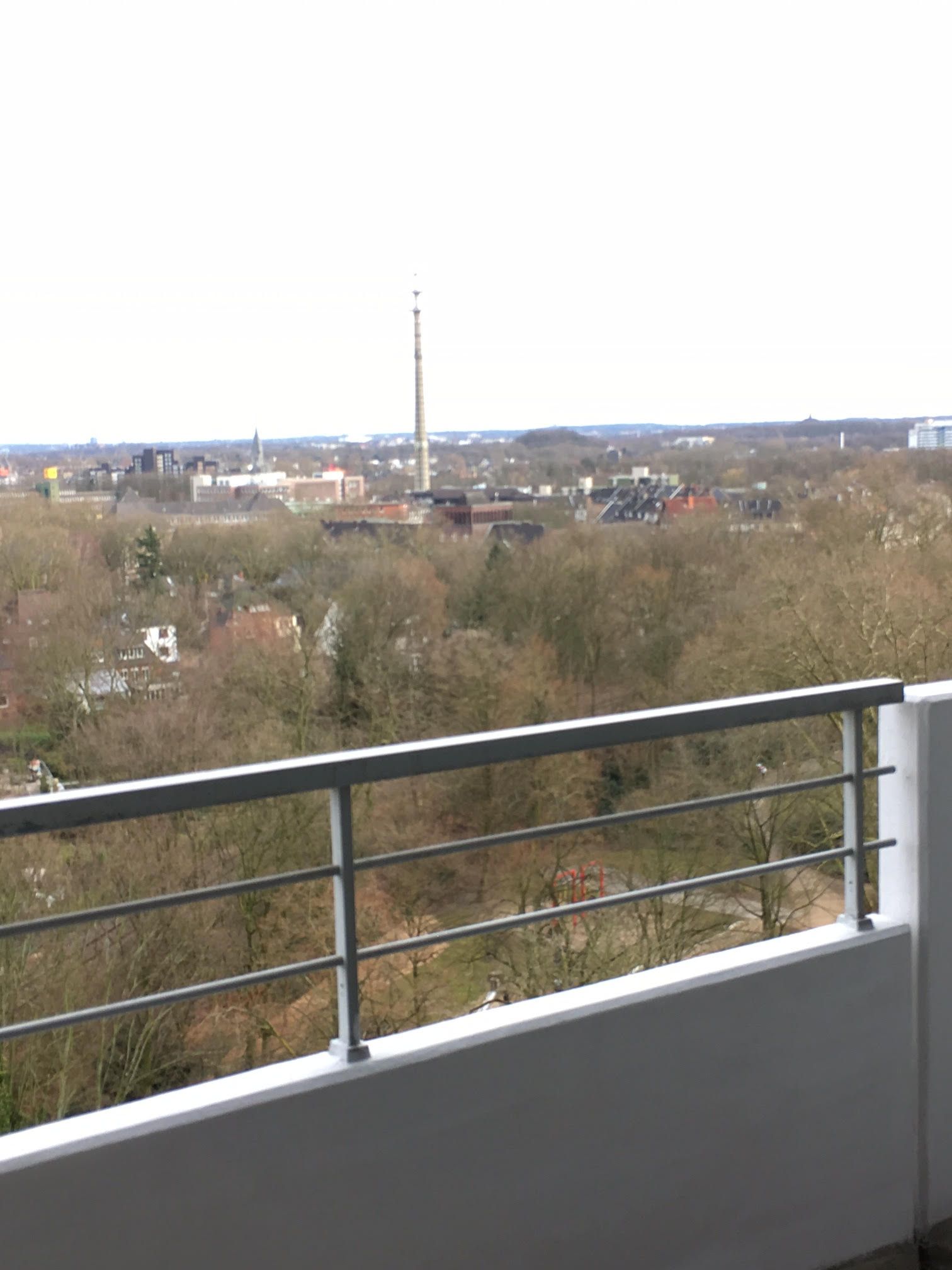  Bright 1,5 Room Apartment 10th Floor In Plaza Residence, Direct In Garden, In Gelsenkirchen  -  Bright 1,5 Room apartment 10th floor in Plaza Residence, direct in garden, in Gelsenkirchen  - Gallery -  2