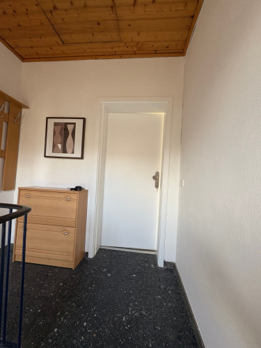 Bright, Furnished 3-Room Apartment on the upper Floor of a Multifamily House in Kaarst - Gallery - 5