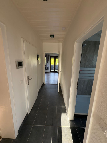 Bright, Furnished 3-Room Apartment on the upper Floor of a Multifamily House in Kaarst - Gallery - 7