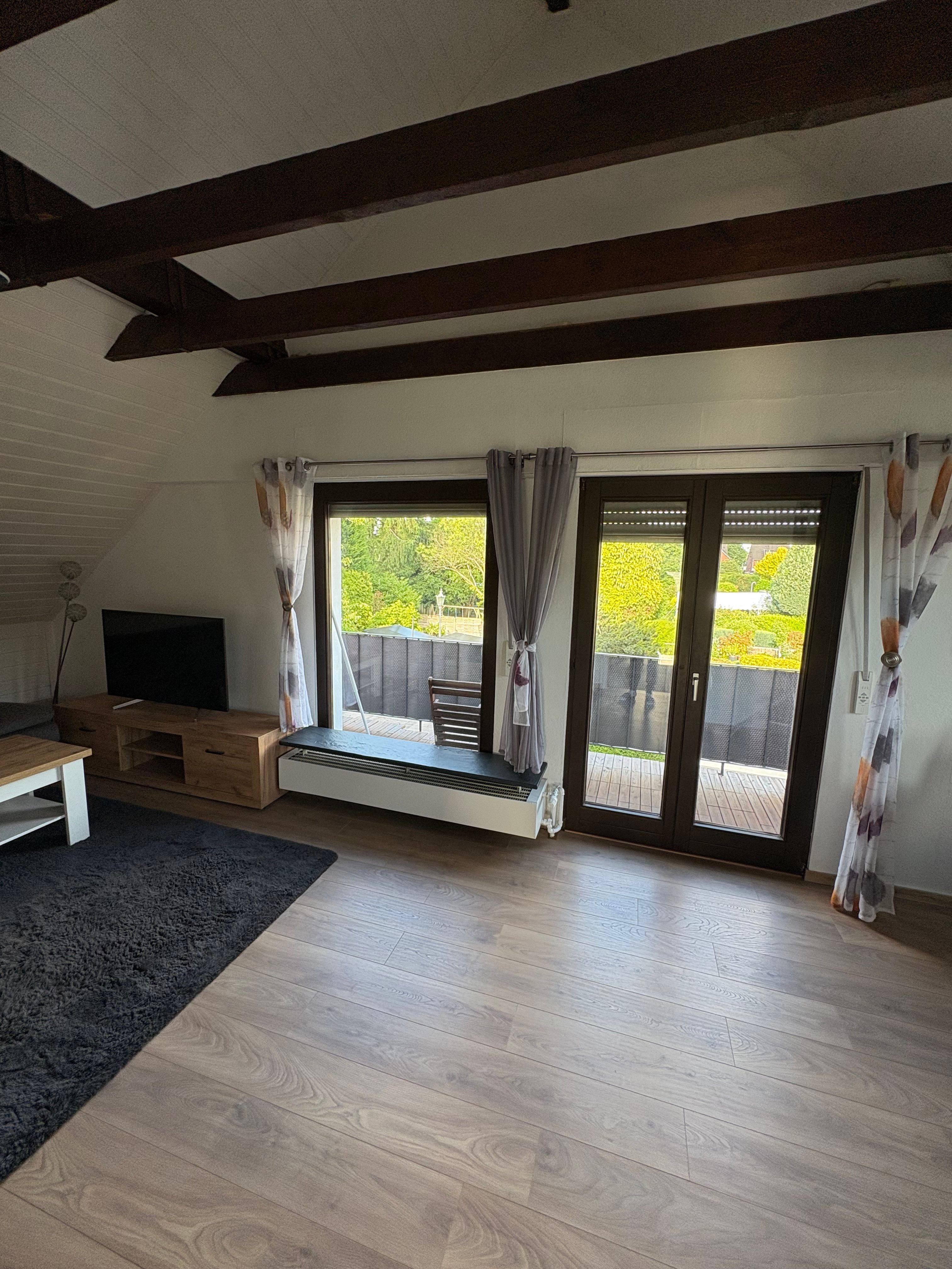 Bright, Furnished 3-Room Apartment On The Upper Floor Of A Multifamily House In Kaarst - 18