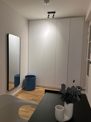 Chic Open-Plan 2-Room Apartment with Designer Kitchen next to Sanssouci Park in Potsdam - Gallery - 24