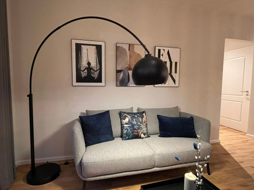 Chic Open-Plan 2-Room Apartment with Designer Kitchen next to Sanssouci Park in Potsdam - Gallery - 30