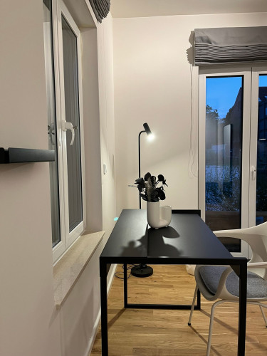 Chic Open-Plan 2-Room Apartment with Designer Kitchen next to Sanssouci Park in Potsdam - Gallery - 25