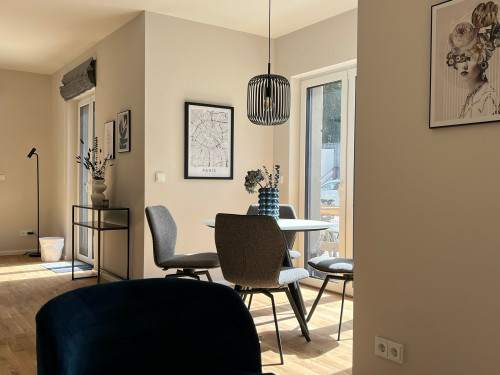 Chic Open-Plan 2-Room Apartment with Designer Kitchen next to Sanssouci Park in Potsdam - Gallery - 8