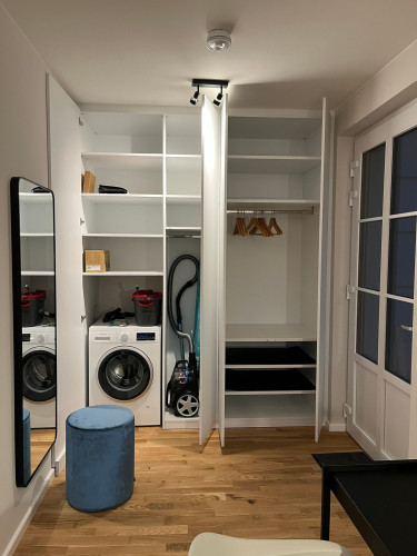 Chic Open-Plan 2-Room Apartment with Designer Kitchen next to Sanssouci Park in Potsdam - Gallery - 6