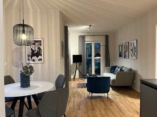 Chic Open-Plan 2-Room Apartment with Designer Kitchen next to Sanssouci Park in Potsdam - Gallery - 33