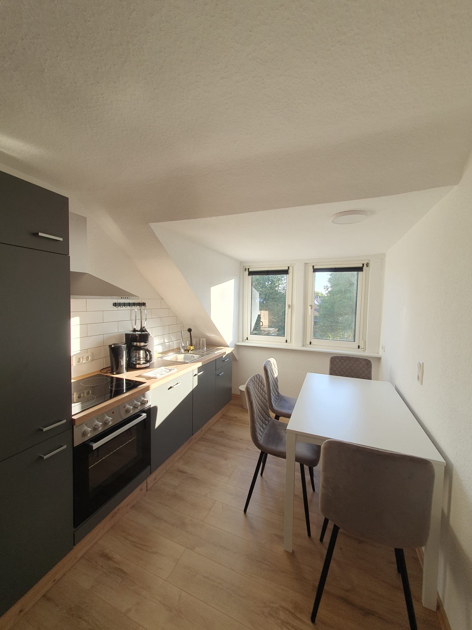  Cozy Apartment In Herne Near To Bochum, Gelsenkirchen, Dortmund And Essen For Up To 4 Guests | WiFi   -  Cozy Apartment in Herne near to Bochum, Gelsenkirchen, Dortmund and Essen for up to 4 Guests | WiFi | Washing Machine  - Gallery -  4