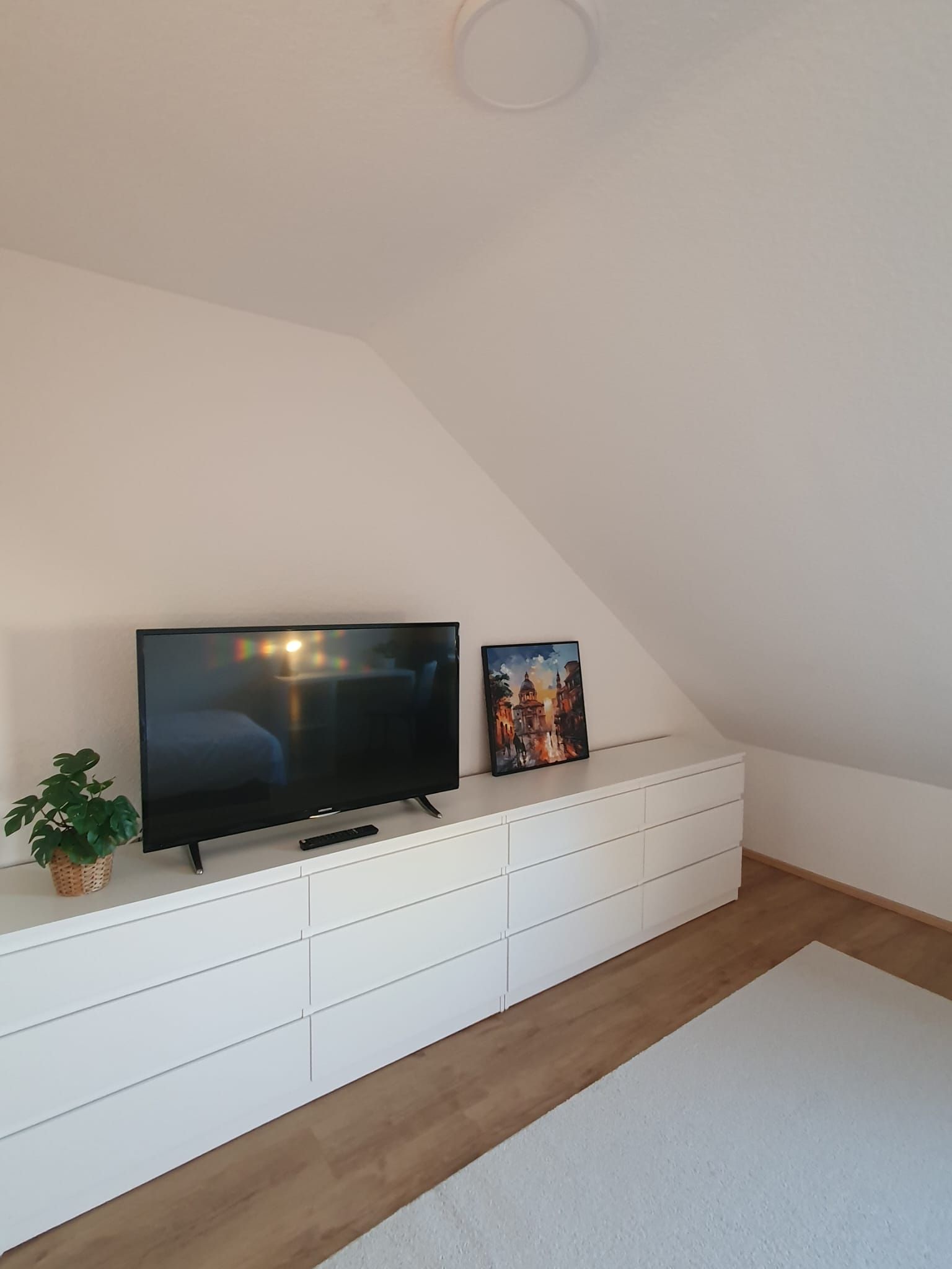  Cozy Apartment In Herne Near To Bochum, Gelsenkirchen, Dortmund And Essen For Up To 4 Guests | WiFi   -  Cozy Apartment in Herne near to Bochum, Gelsenkirchen, Dortmund and Essen for up to 4 Guests | WiFi | Washing Machine  - Gallery -  8