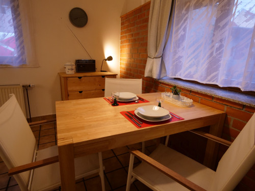 Entire half-timbered house in exclusive old town NetflixCoffeeBar (15 min KA City | 10 min KIT North | 8 min Daimler | 5 min MiRO)
