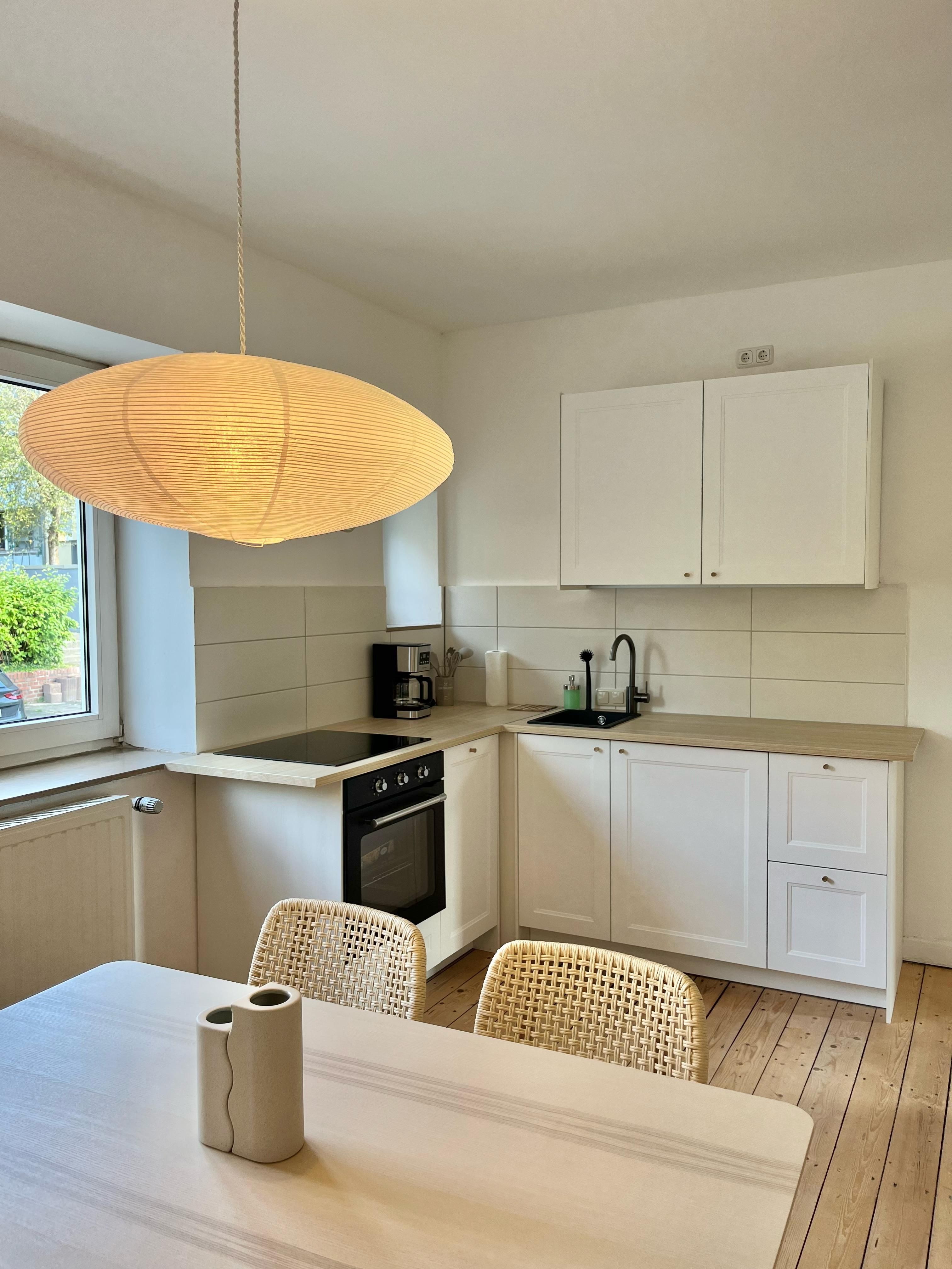 Bright Apartment In Central But Quiet Area - 4