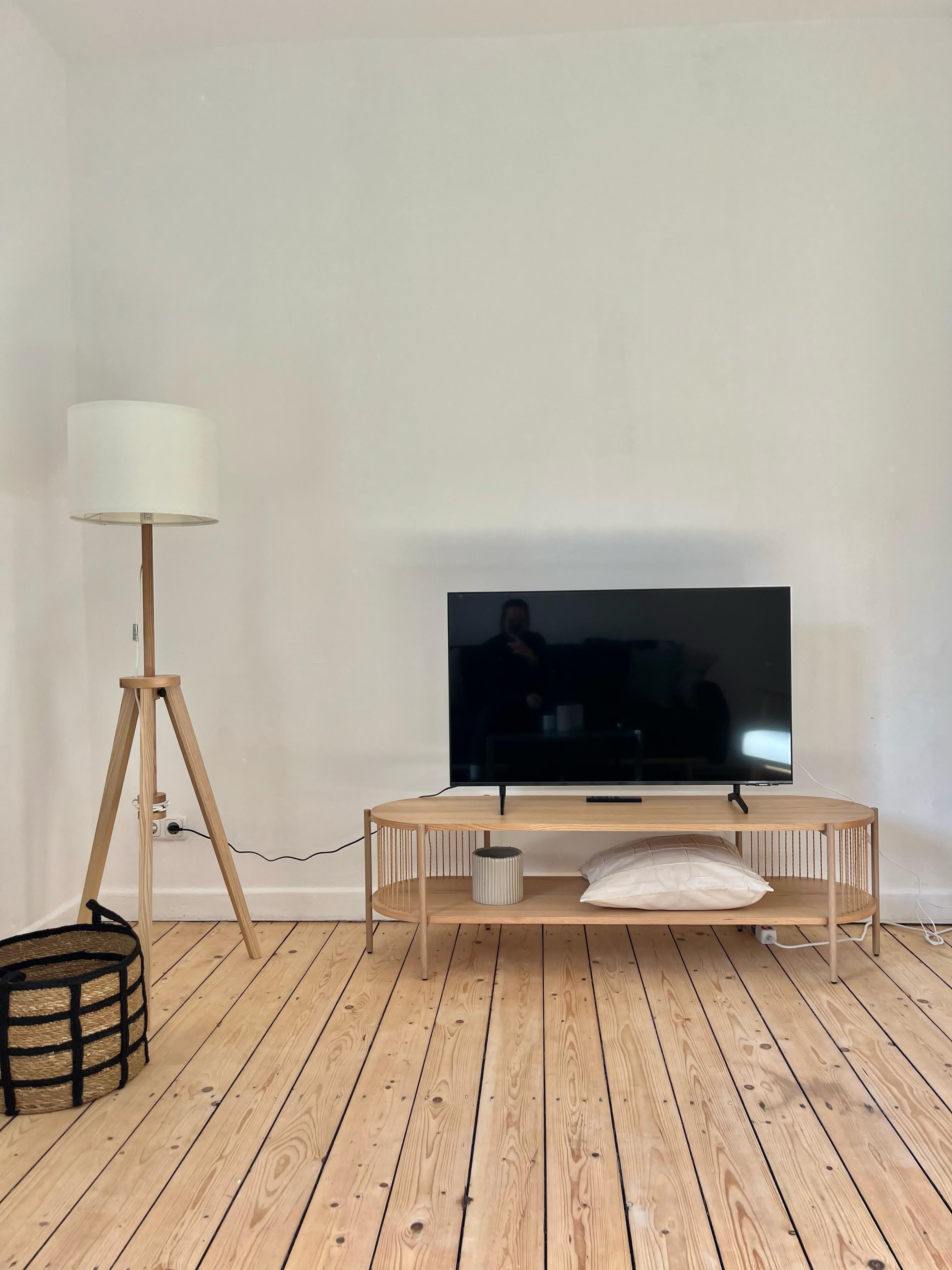 Bright Apartment In Central But Quiet Area - 5