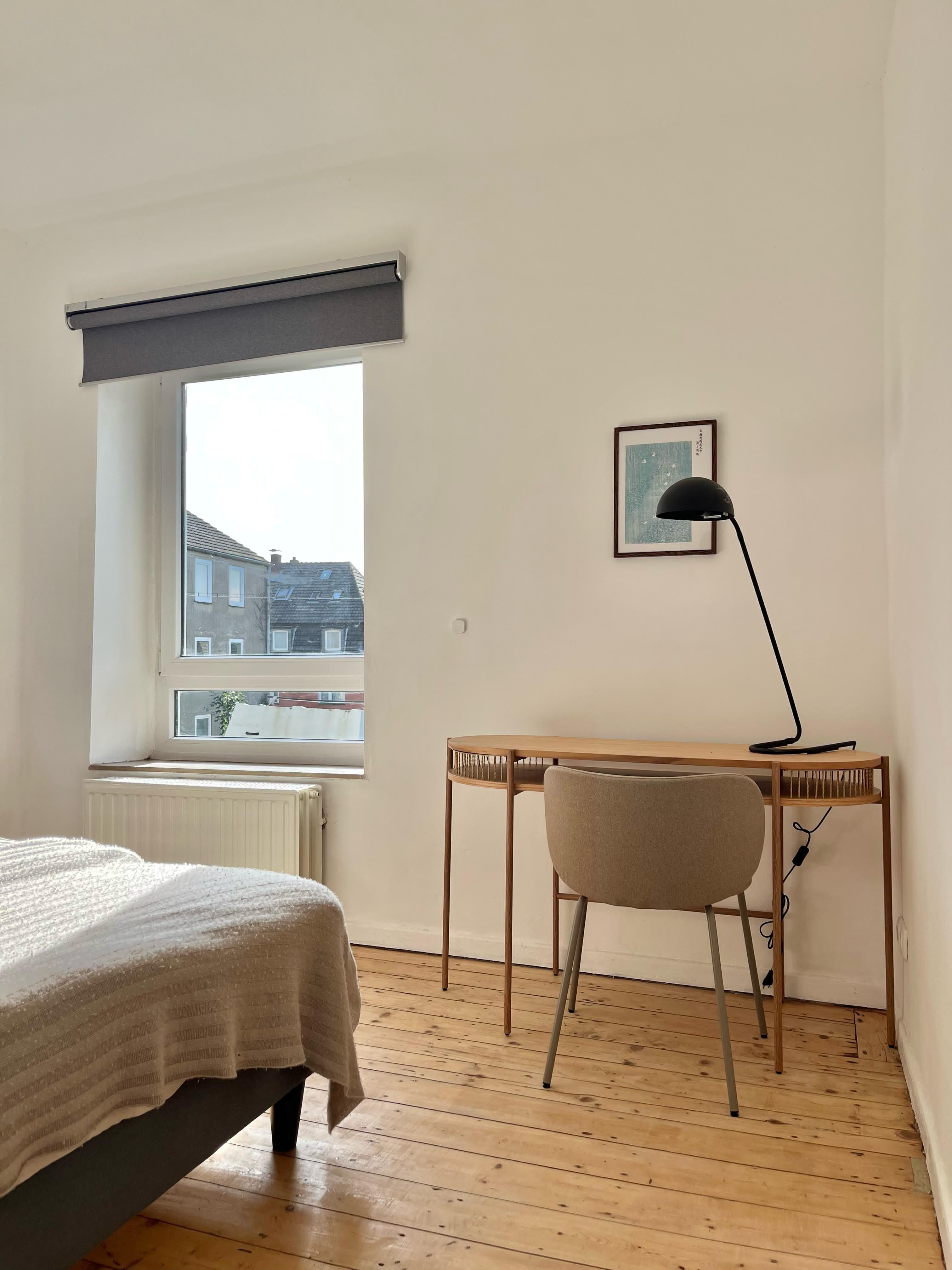Bright Apartment In Central But Quiet Area - 9