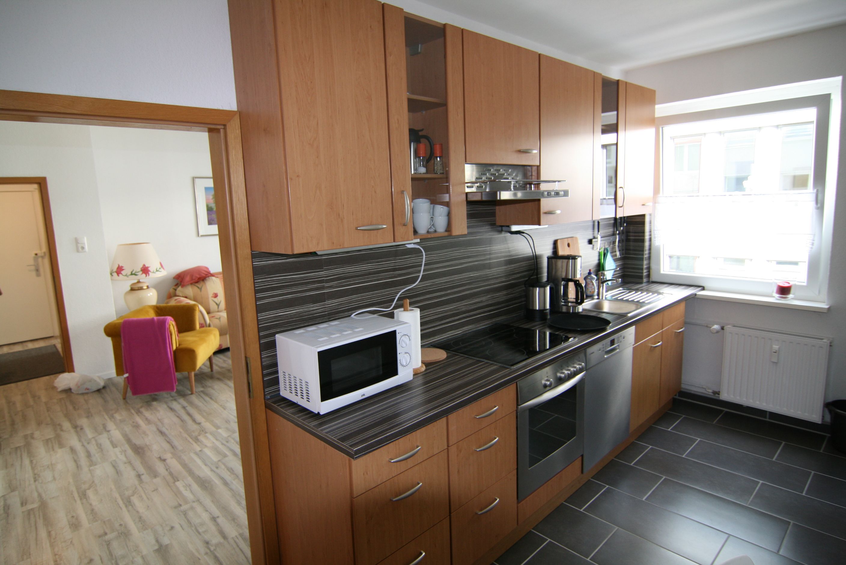  PModern Furnished 2-Room Apartment With Balcony – Ideal For Expatserfect & Amazing Home - Great View  -  PModern Furnished 2-Room Apartment with Balcony – Ideal for Expatserfect & amazing home - great view!  - Gallery -  10