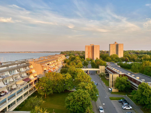 Spacious Apartment Near the Baltic Sea – Perfect for Work and Relaxation