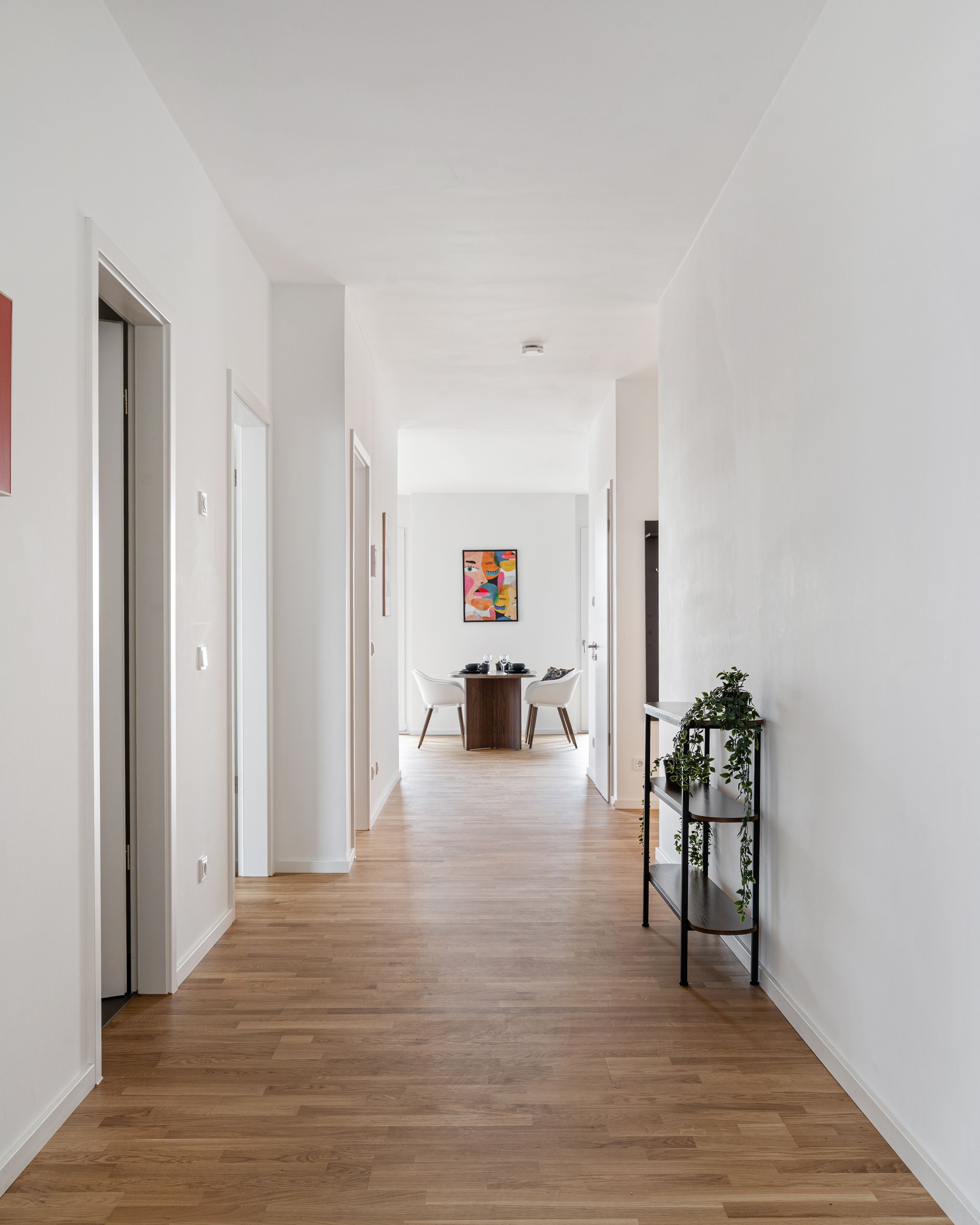 Fashionable 4-Room Apartment ART DECÓ I Balcony I Family-Friendly I Next To Mercedes & US Army I Kit - Fashionable 4-Room Apartment ART DECÓ I Balcony I Family-friendly I next to Mercedes & US Army I Kitchen I Home Office - Gallery - 3