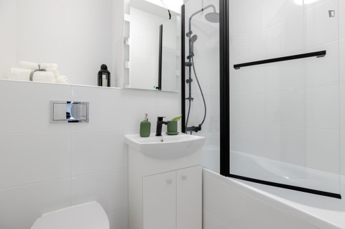 Lovely single bedroom near the centre of Warsaw - Gallery - 9