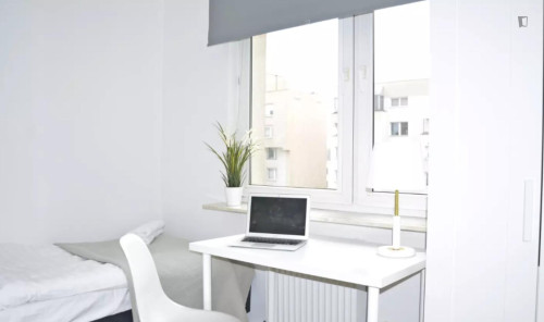 Inviting single bedroom in the Praga neighbourhood