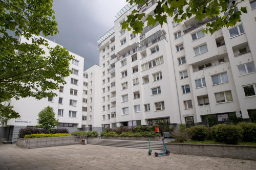 Pleasant single bedroom near the Stadion Narodowy metro