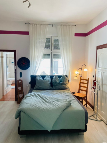 Spacious Apartment Like a Small House in Troisdorf – For Workers and Holiday Stays, Up to 7 Guests - Gallery - 27