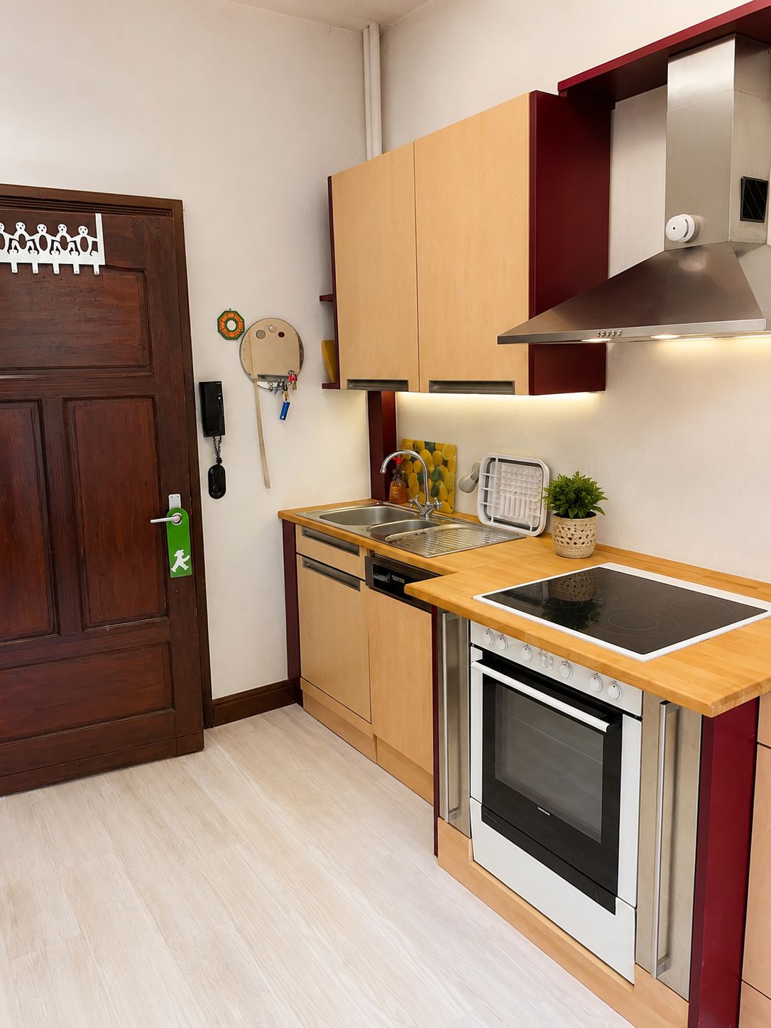 Spacious Apartment Like A Small House In Troisdorf – For Workers And Holiday Stays, Up To 7 Guests - 9