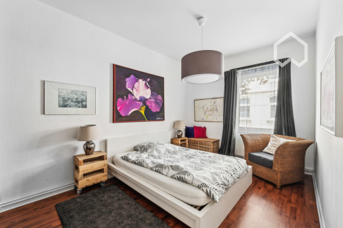 Elegant apartment with balcony in a nice neighborhood  - Gallery -  5