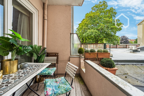 Elegant apartment with balcony in a nice neighborhood - Gallery - 15