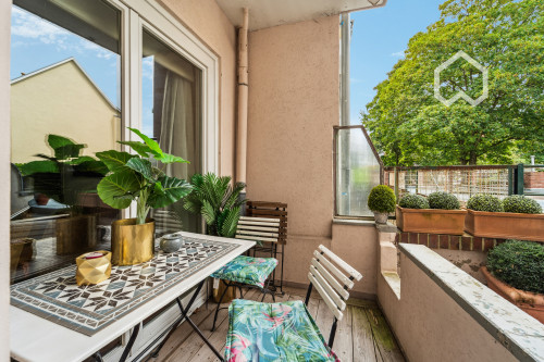Elegant apartment with balcony in a nice neighborhood - Gallery - 14