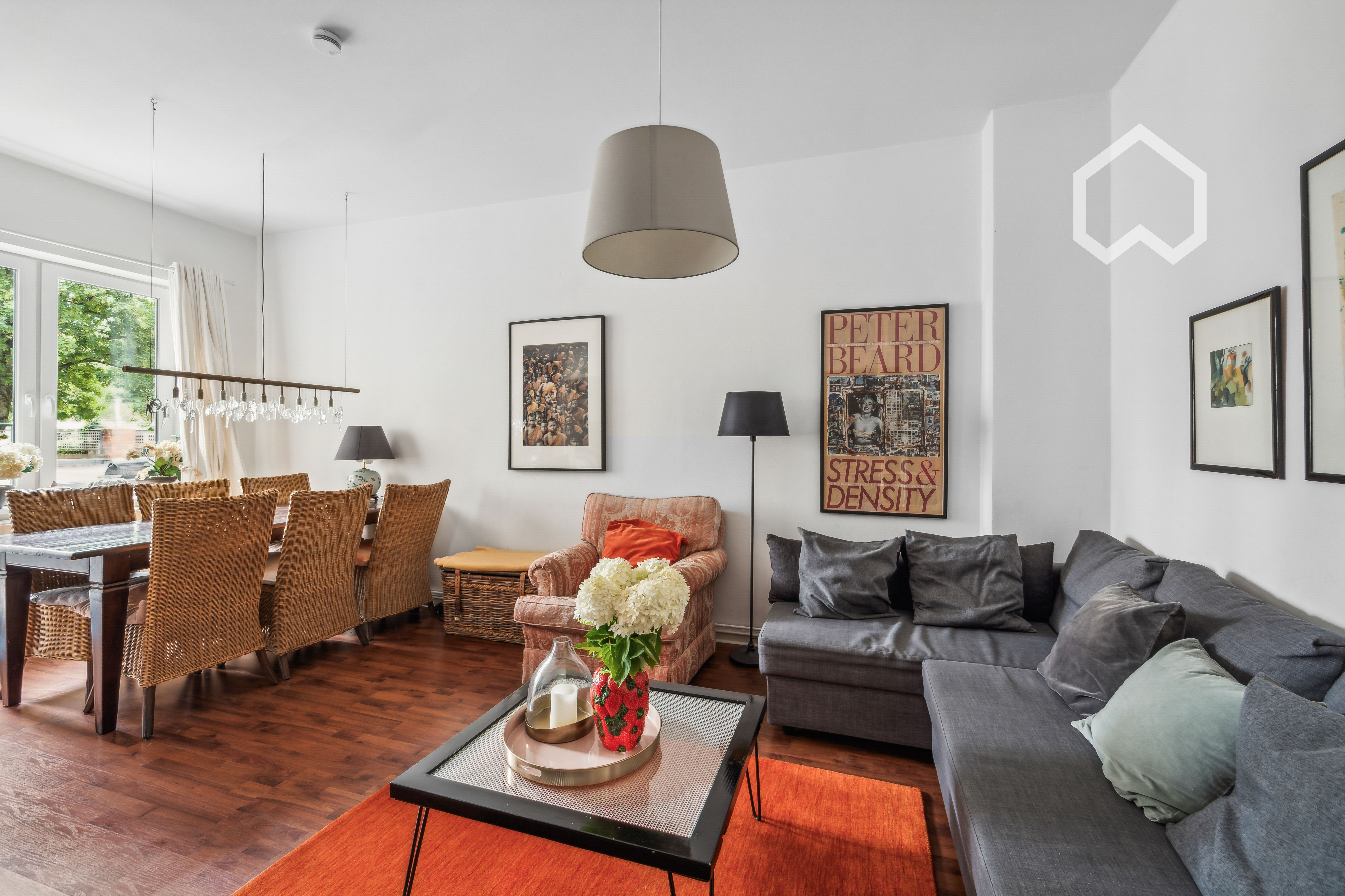  Elegant Apartment With Balcony In A Nice Neighborhood  -  Elegant apartment with balcony in a nice neighborhood  - Gallery -  3