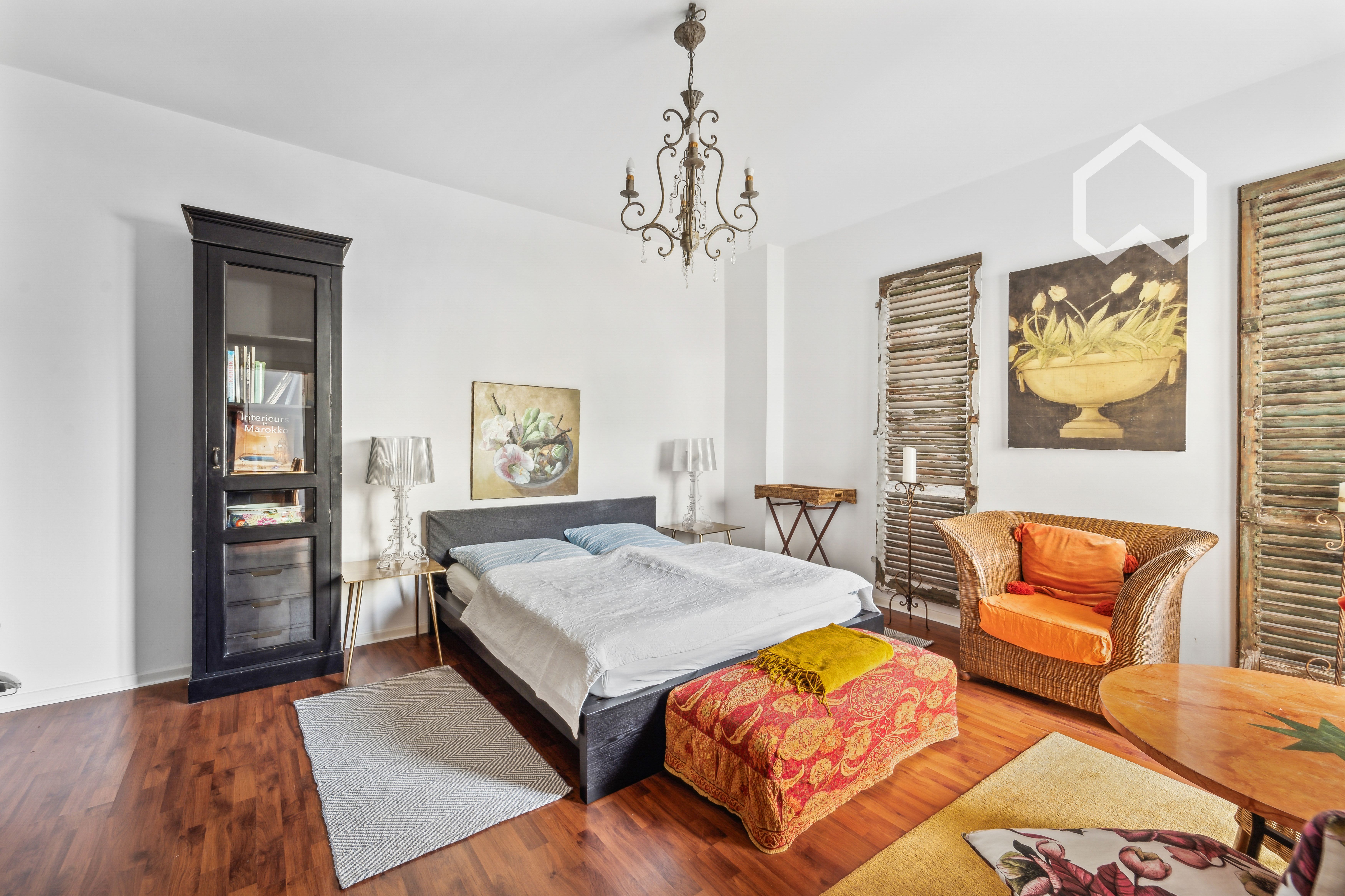  Elegant Apartment With Balcony In A Nice Neighborhood  -  Elegant apartment with balcony in a nice neighborhood  - Gallery -  6