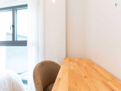 Neat double bedroom near Parc de la Chantrerie