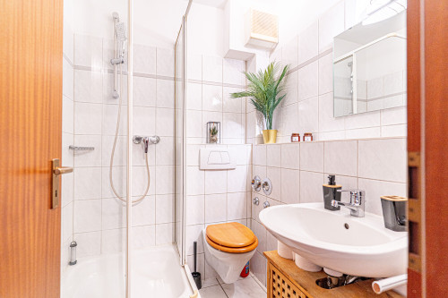 Central & quiet apartment with terrace – ideal for a trip to Cologne