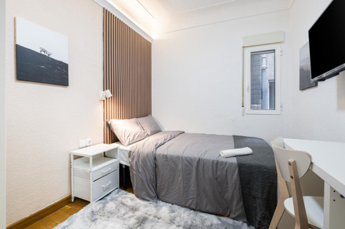 Lovely double bedroom near Alicante-Terminal train station