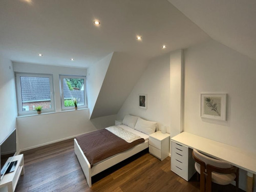 Chic and cozy apartment near Cologne - Gallery - 17