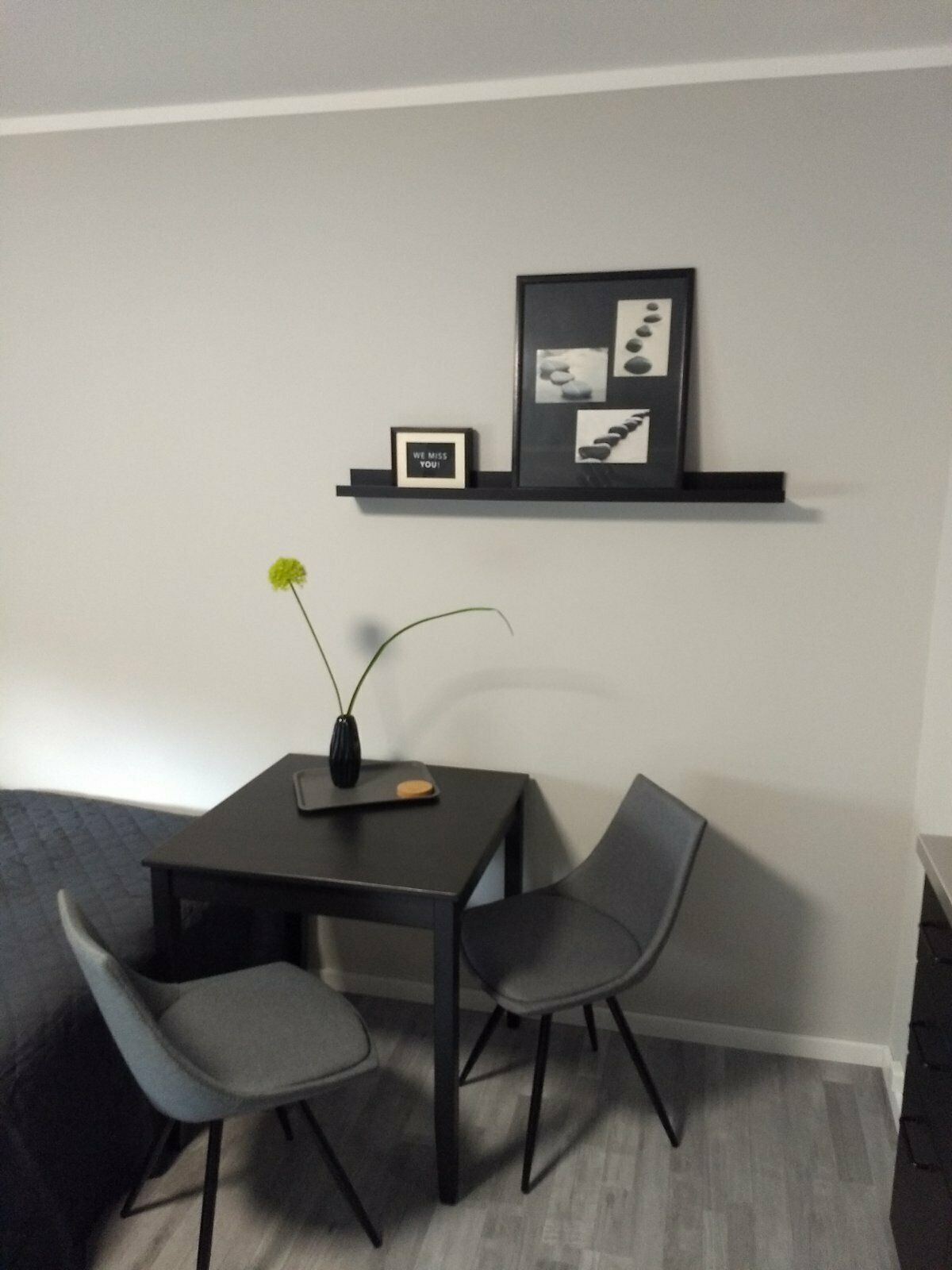  Temporary Living In A Modern One-Room Apartment  -  Temporary living in a modern one-room apartment  - Gallery -  4