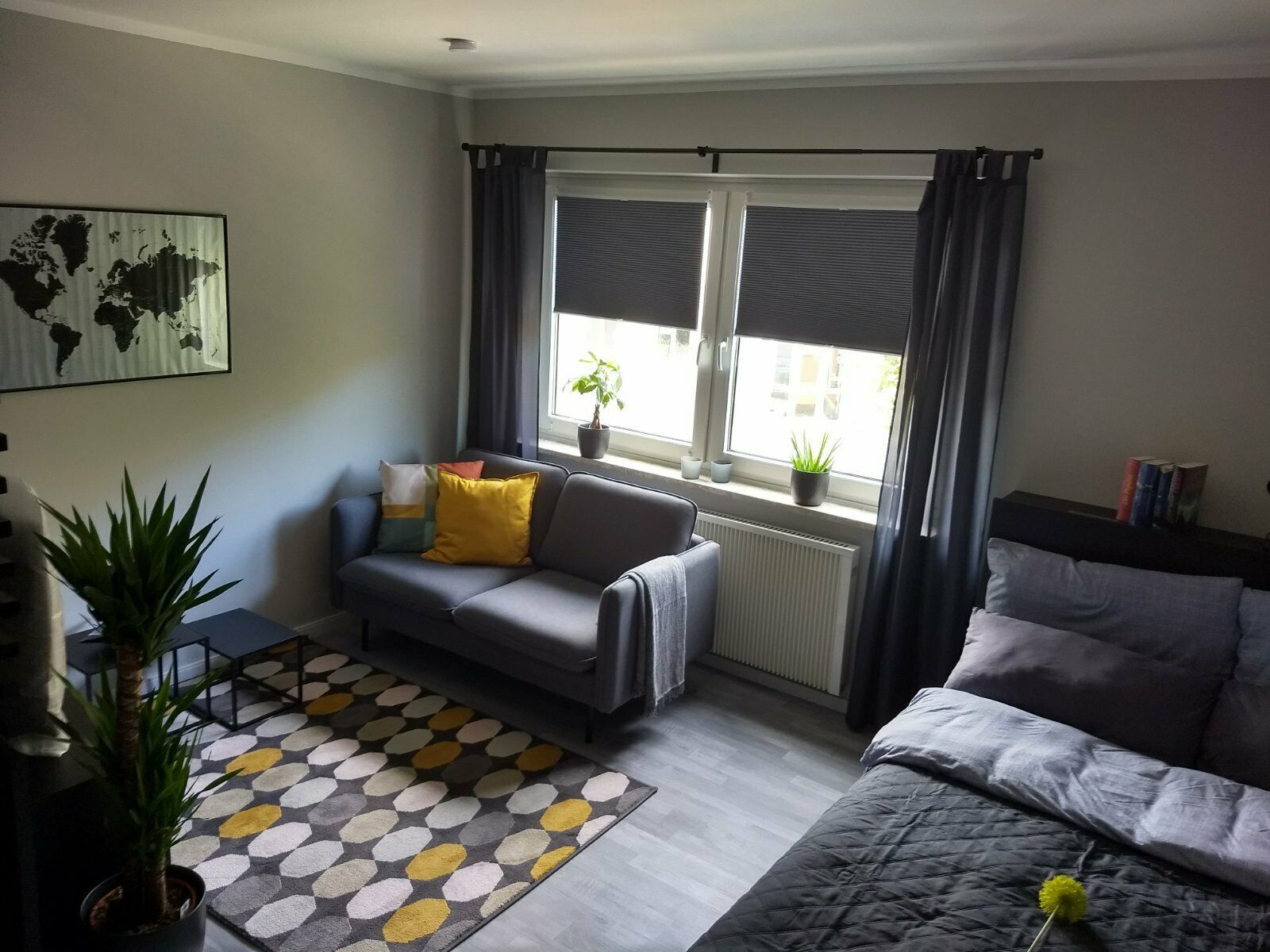  Temporary Living In A Modern One-Room Apartment  -  Temporary living in a modern one-room apartment  - Gallery -  1