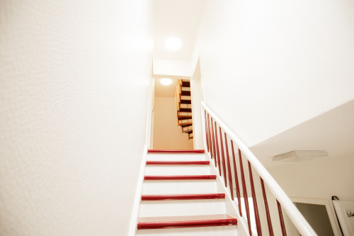 Haus mit Terasse und Garten direkt am Wald - Top Anbindungen