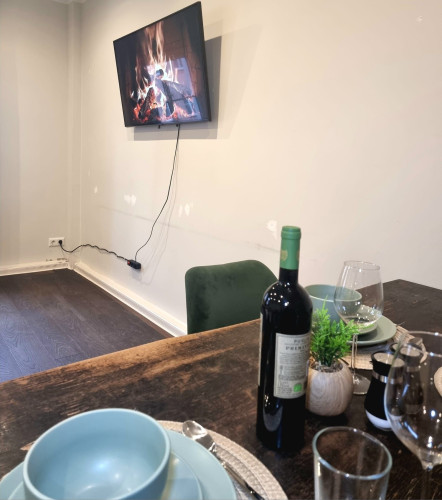 Cozy Apartment in Cottbus | Home Office | University | Central - Gallery - 18