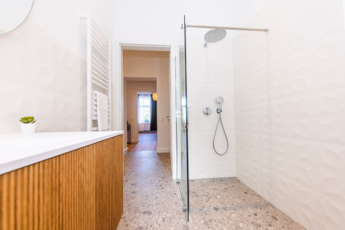 Hagen City Center | Modern, Central & Stylish for 4 People