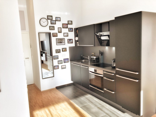 Executive Suite Osaka - Gallery - 13