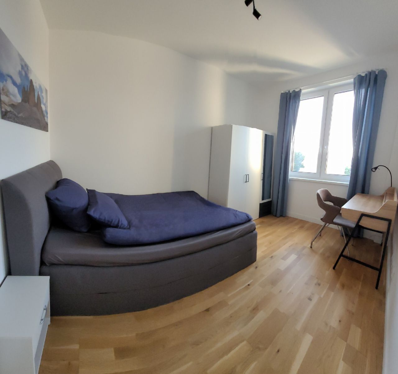 Light-Flooded 3-Room Apartment In The Heart Of Magdeburg - 4