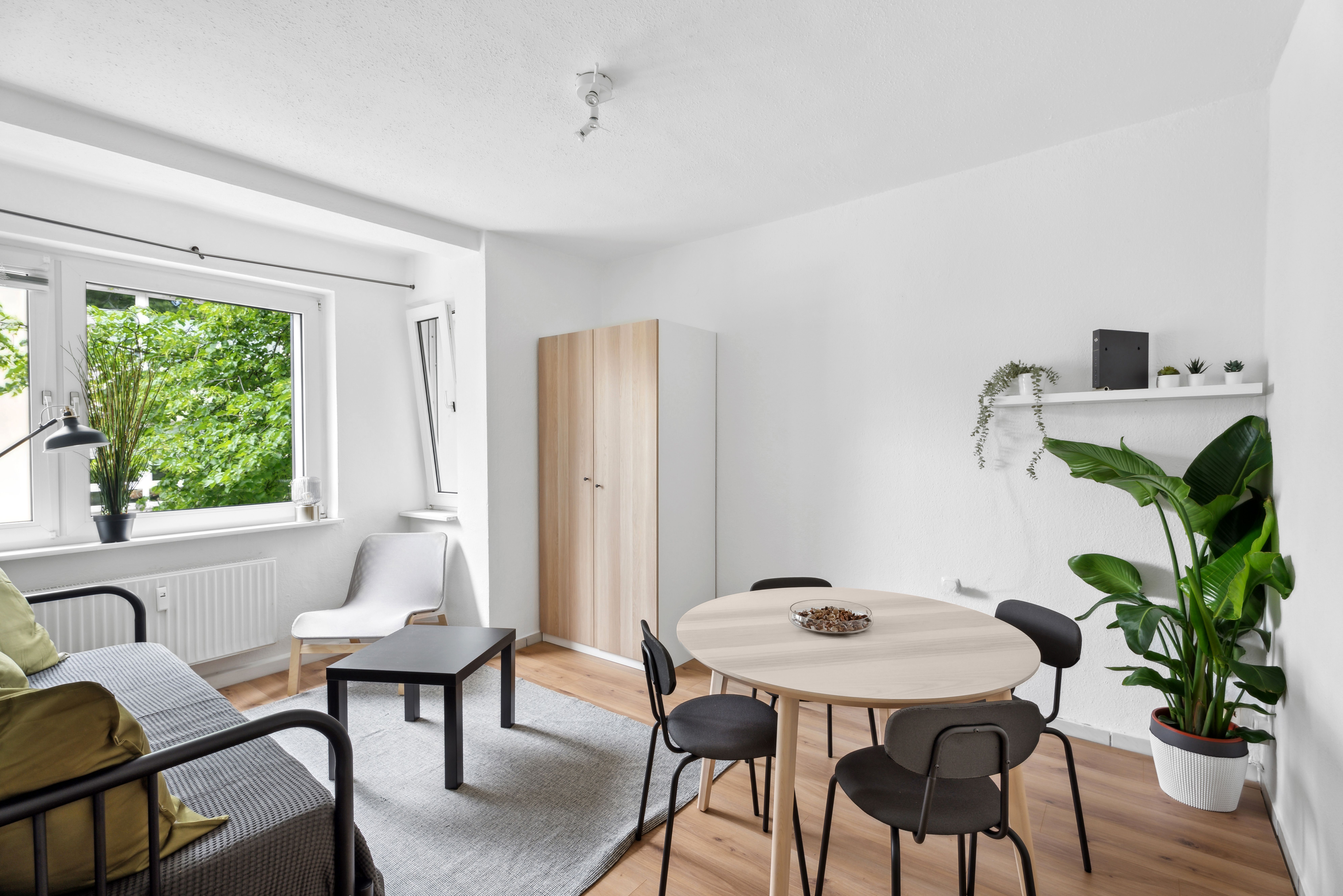 Modern 3 Room Flat Brand New Furnished! - 12