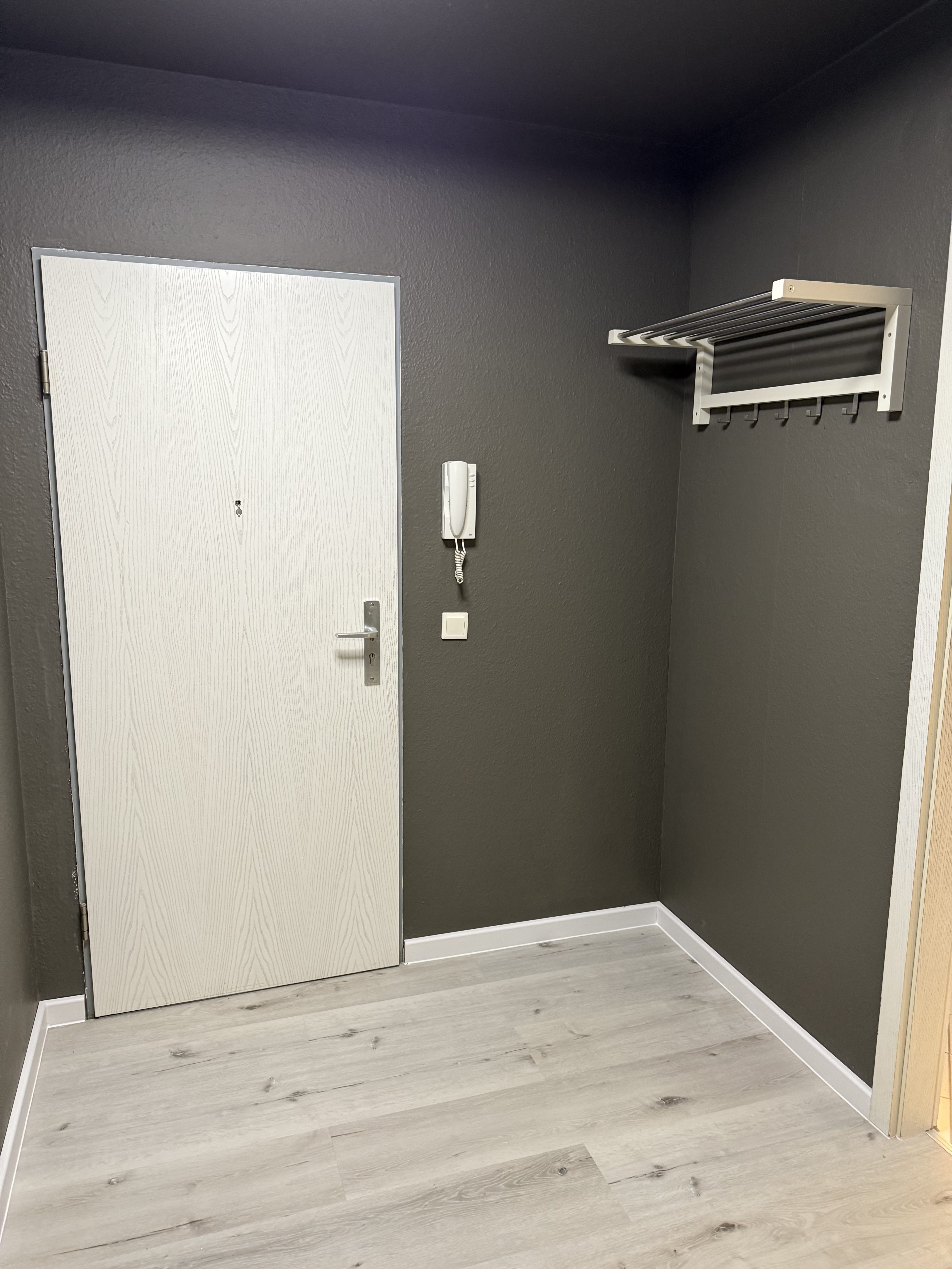  Modern Studio In Heidelberg With Balcony  -  Modern studio in Heidelberg with balcony  - Gallery -  2