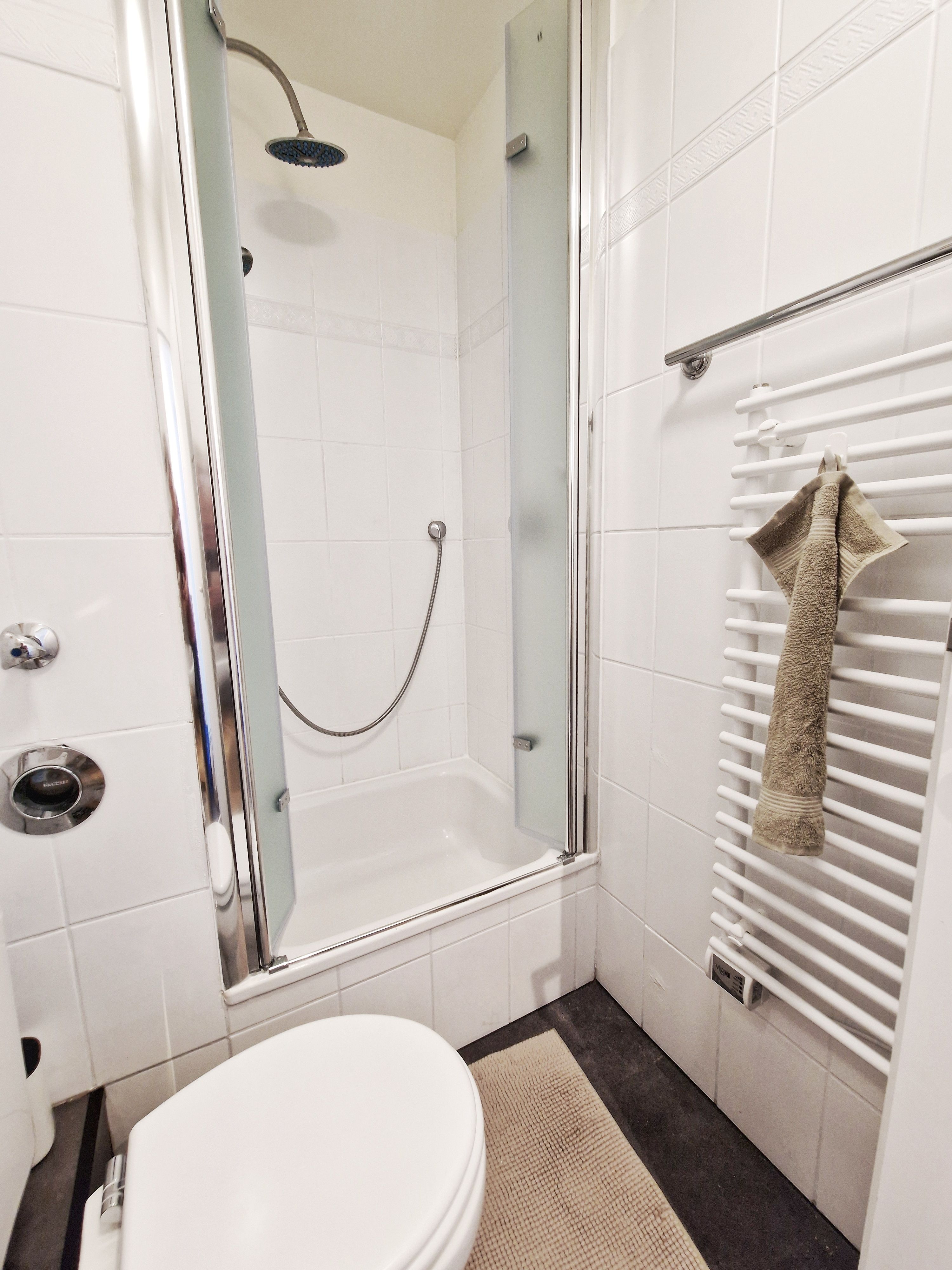 StayVision LS1_1 - Modern And Completely New Furnished 60m2 - 2 Bedroom, 1 Living Room, Kitchen - WL - 3