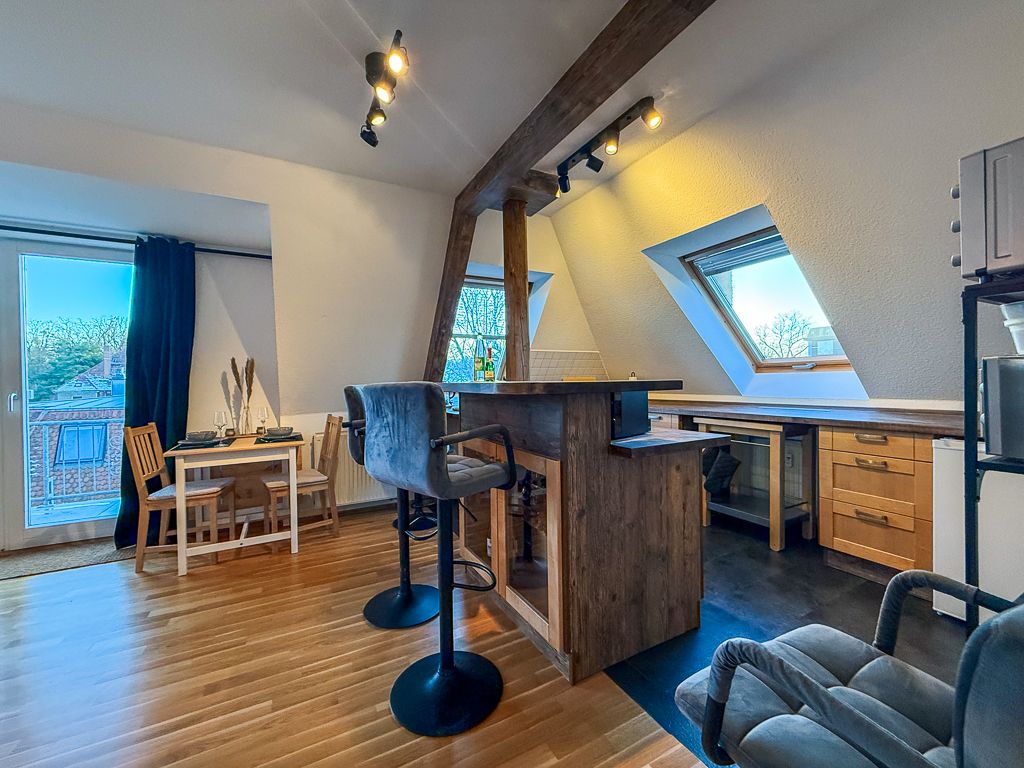 Lovingly Furnished & Stylish Apartment With Good Transport Links, Dresden - 8