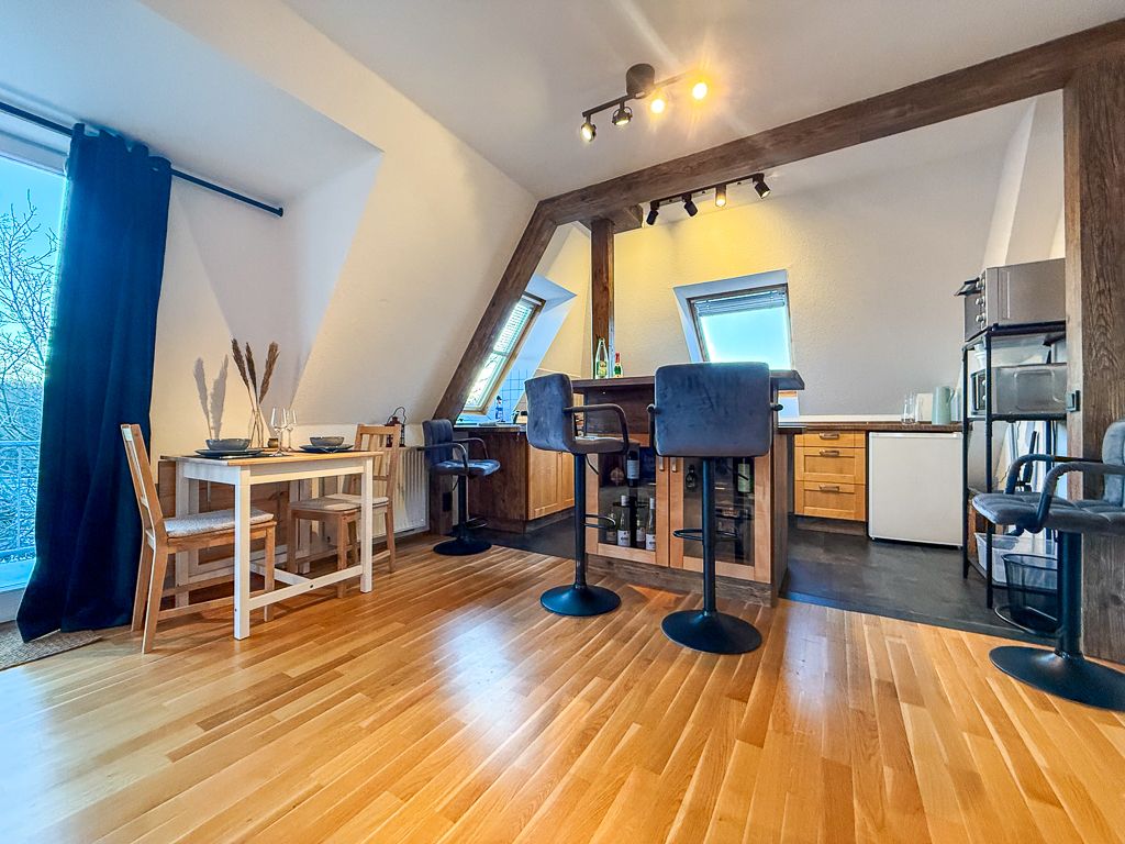 Lovingly Furnished & Stylish Apartment With Good Transport Links, Dresden - 7