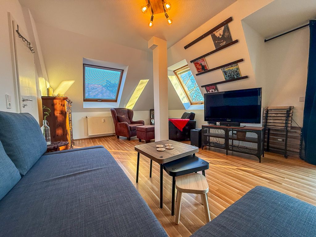 Lovingly Furnished & Stylish Apartment With Good Transport Links, Dresden - 14