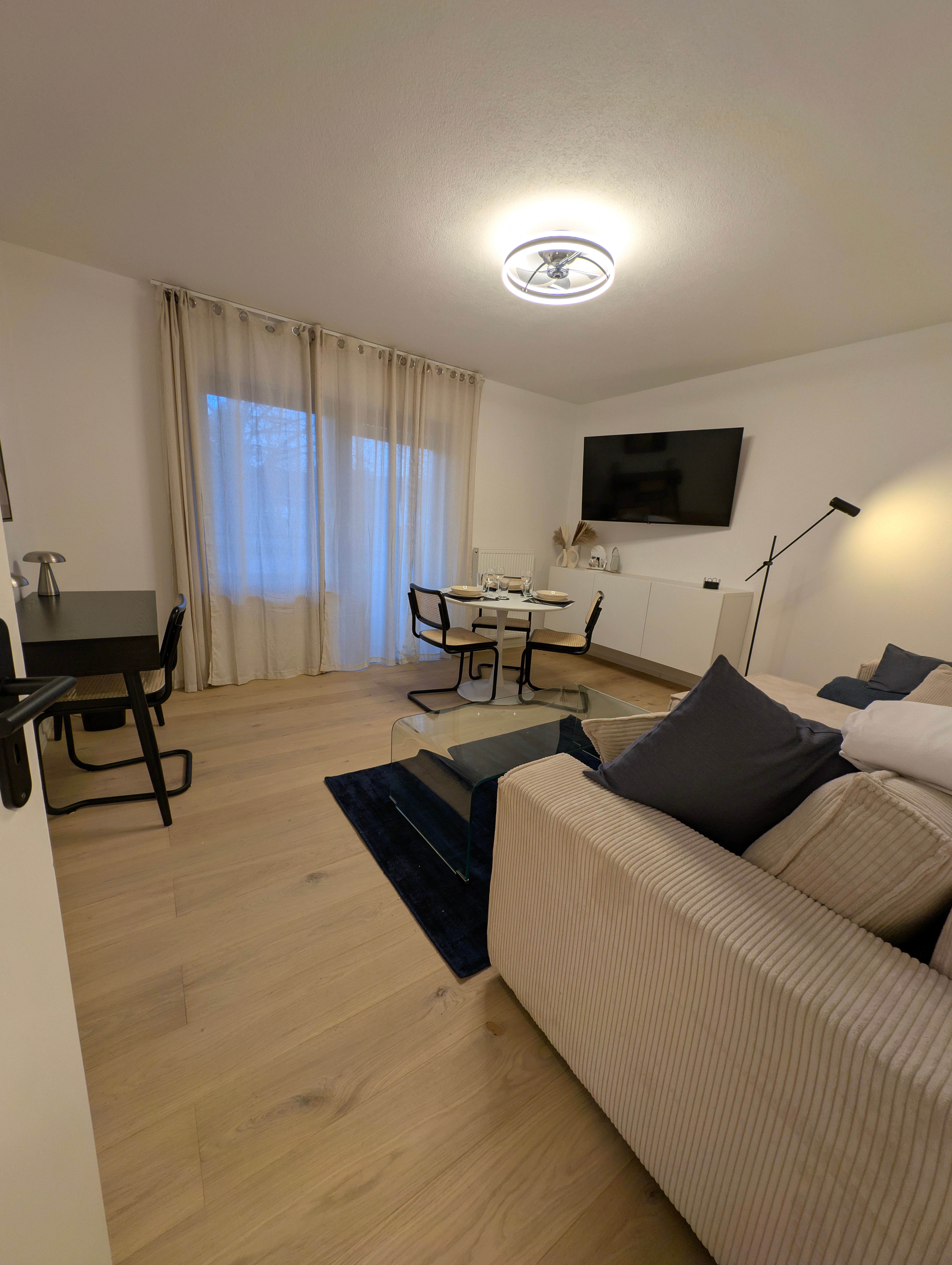  Madrid Design Meets Desert Flair – Stylish Oasis!  -  Madrid design meets desert flair – stylish oasis!  - Gallery -  6