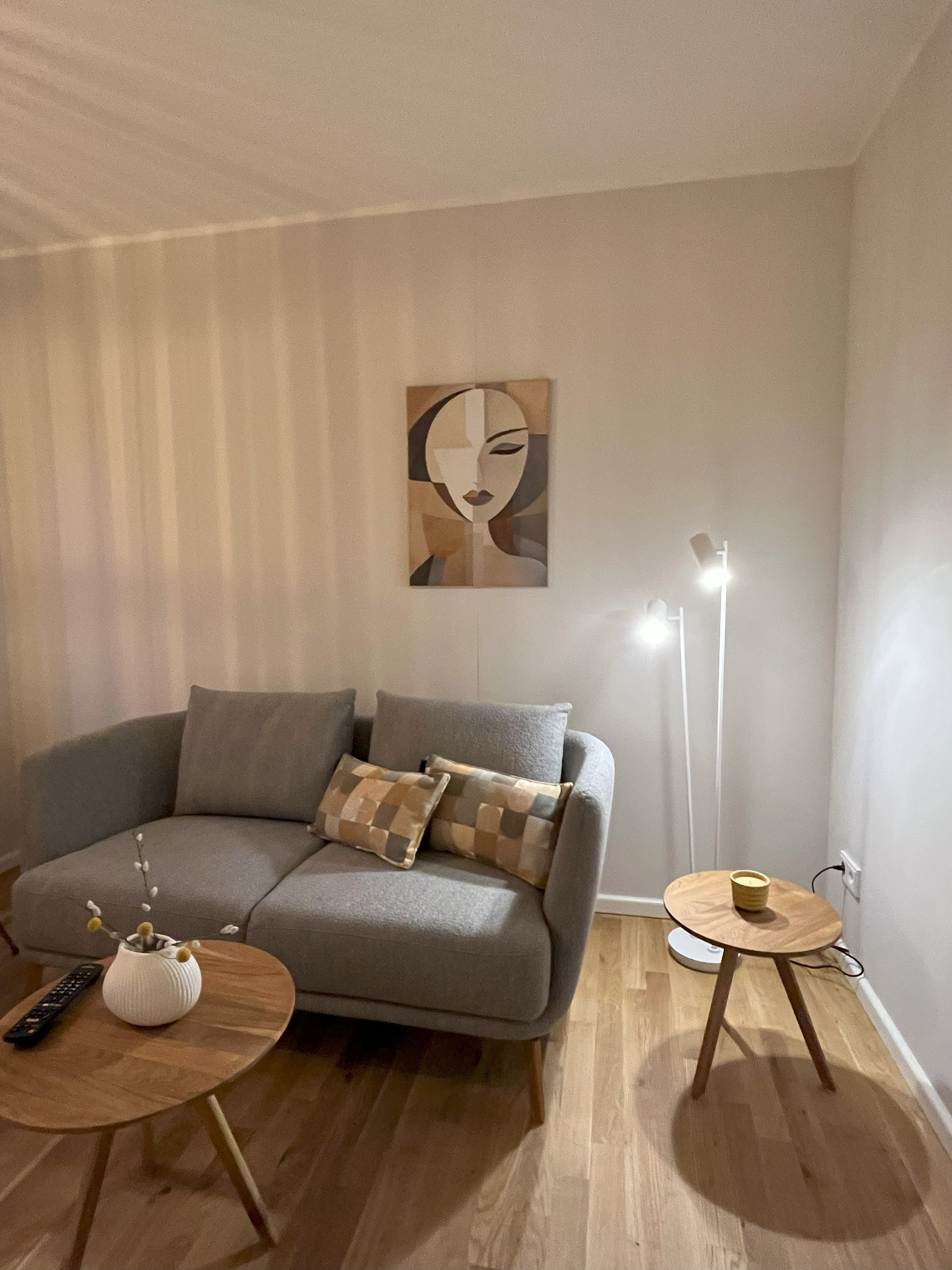 Modern Apartment Opposite Sanssouci Park – Sleeps 2 Adults - Bedroom / Living Room / Study Room / Ki - Modern Apartment Opposite Sanssouci Park – Sleeps 2 Adults - Bedroom / Living Room / Study Room / Kitchen - Gallery - 25