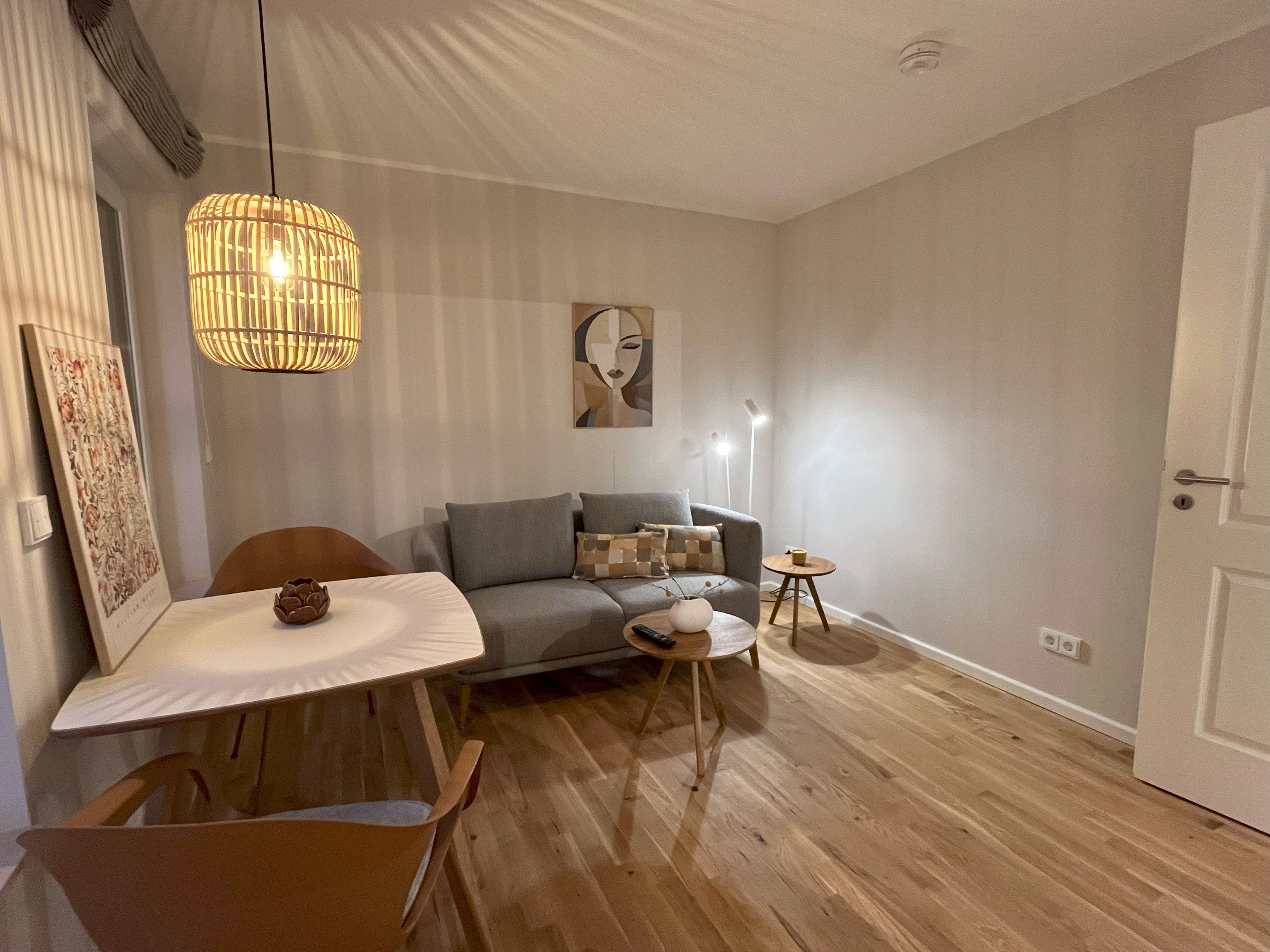 Modern Apartment Opposite Sanssouci Park – Sleeps 2 Adults - Bedroom / Living Room / Study Room / Ki - Modern Apartment Opposite Sanssouci Park – Sleeps 2 Adults - Bedroom / Living Room / Study Room / Kitchen - Gallery - 26